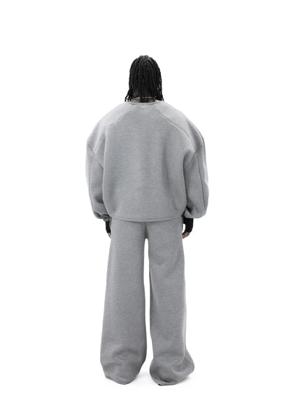 STATEMENT SEAM SWEATER